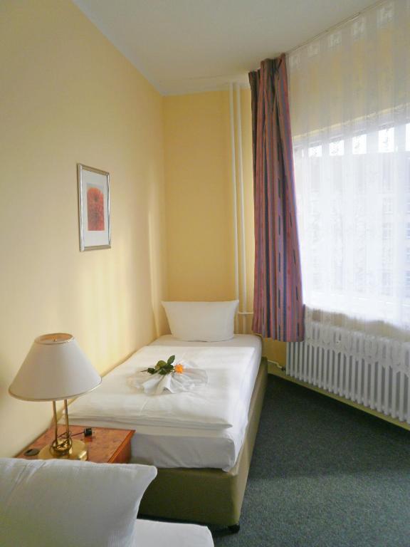 Hotel Amadeus Central Berlin Room photo